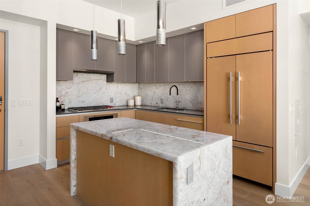 Photo of 2510 6th Avenue #3902, Seattle, WA 98121 (MLS # 2511787)