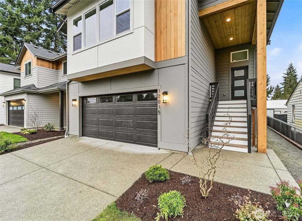Photo of 12015 44th Avenue S, Tukwila, WA 98168 (MLS # 2473024)