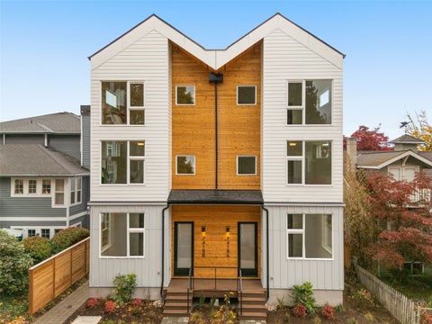 Photo of 7418 A Latona Avenue NE, Seattle, WA 98115 (MLS # 2596913)