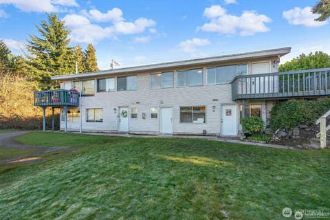 Photo of 15328 40th Avenue W, Lynnwood, WA 98087 (MLS # 2539200)