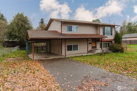 Photo of 4116 W H Street, Bremerton, WA 98312 (MLS # 2454901)