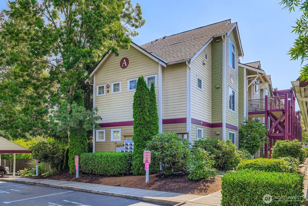 Photo of 13000 Admiralty Way #A205, Everett, WA 98204 (MLS # 2429086)