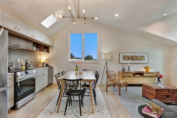 1705 MARTIN LUTHER KING JR WAY, SEATTLE, WA 98122 - Image a15875d62cce773ec60ce7ac3dcd57ff/782791911