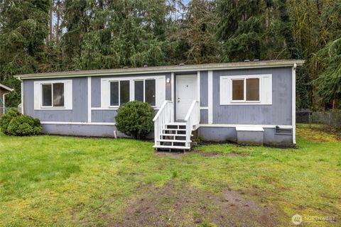 Photo of 8341 Daphne Ct, Yelm, WA 98597 (MLS # 2495139)