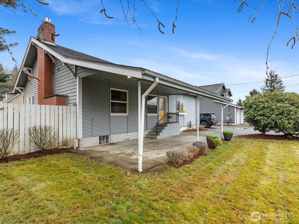 Photo of 502 8th Street, Sultan, WA 98294 (MLS # 2331067)