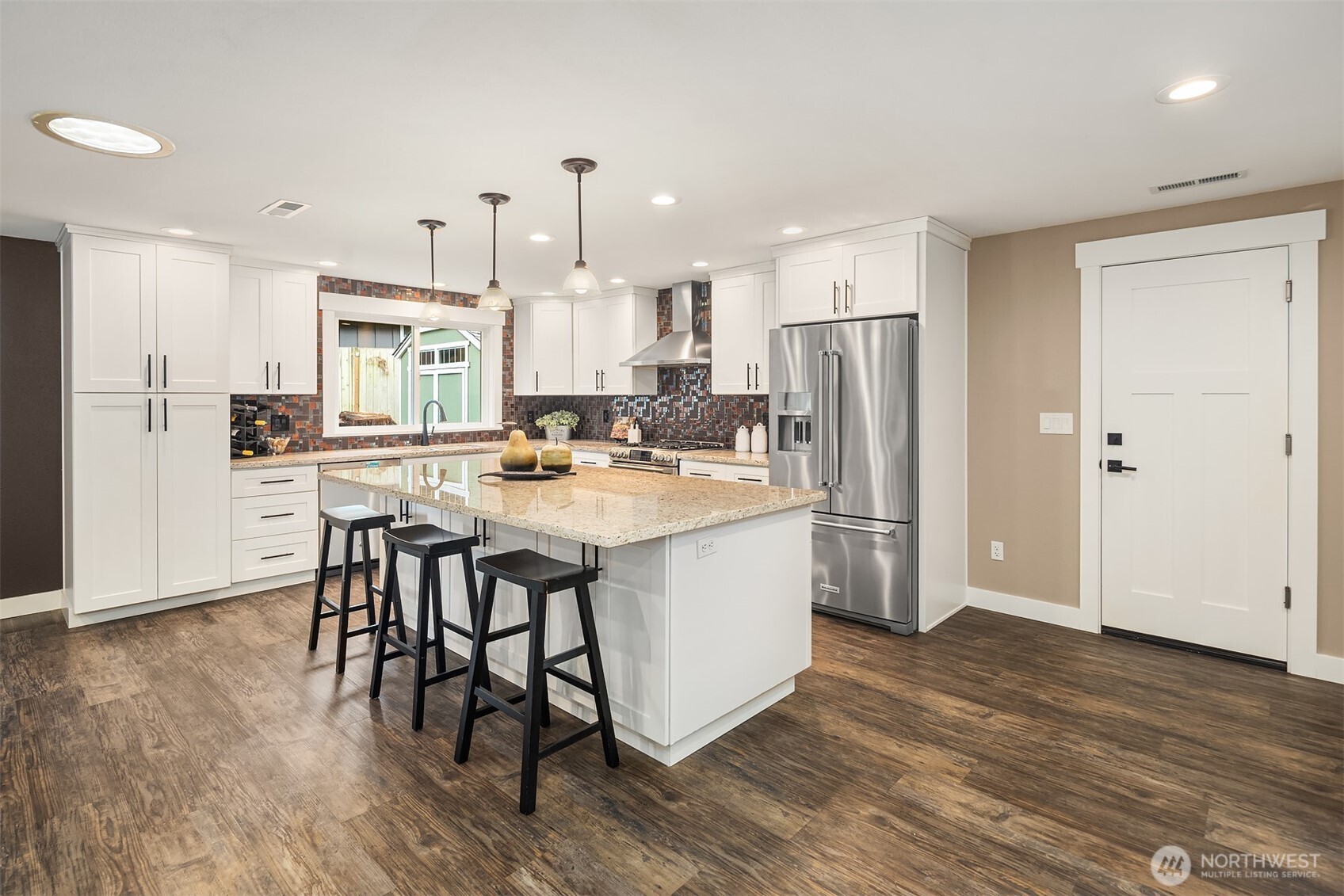 Sammamish, Washington, 98075, United States, 3 Bedrooms Bedrooms, ,2 BathroomsBathrooms,Residential,Active,2030564