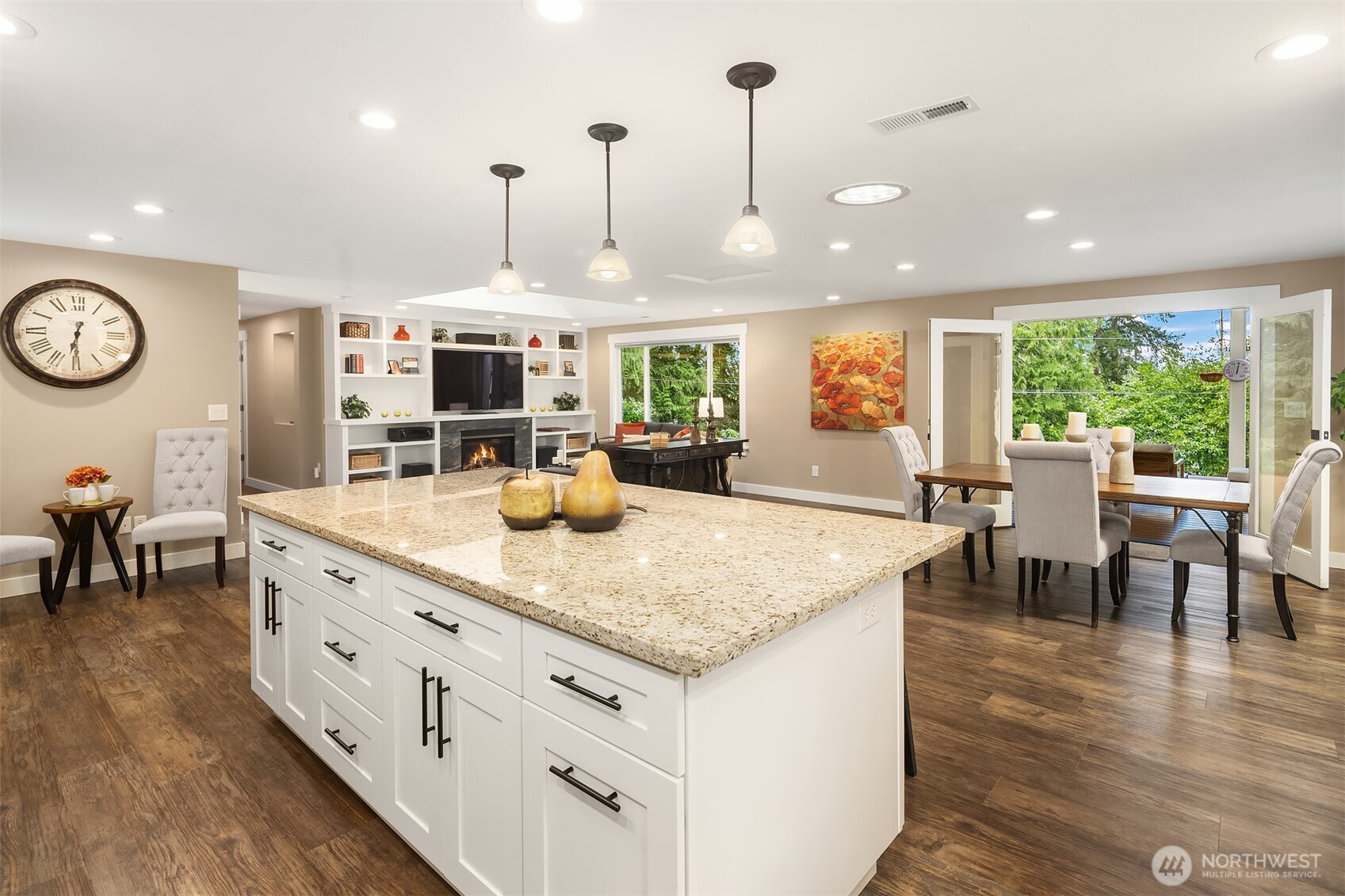 Sammamish, Washington, 98075, United States, 3 Bedrooms Bedrooms, ,2 BathroomsBathrooms,Residential,Active,2030564