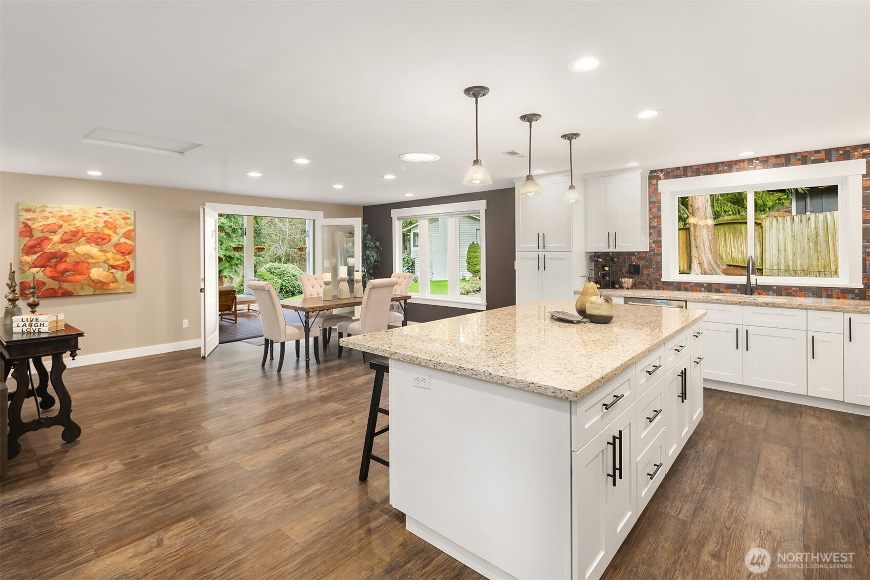 Sammamish, Washington, 98075, United States, 3 Bedrooms Bedrooms, ,2 BathroomsBathrooms,Residential,Active,2030564