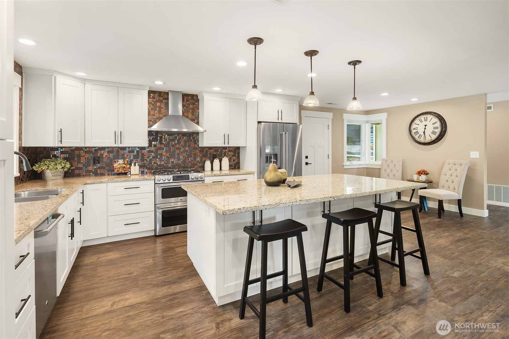 Sammamish, Washington, 98075, United States, 3 Bedrooms Bedrooms, ,2 BathroomsBathrooms,Residential,Active,2030564