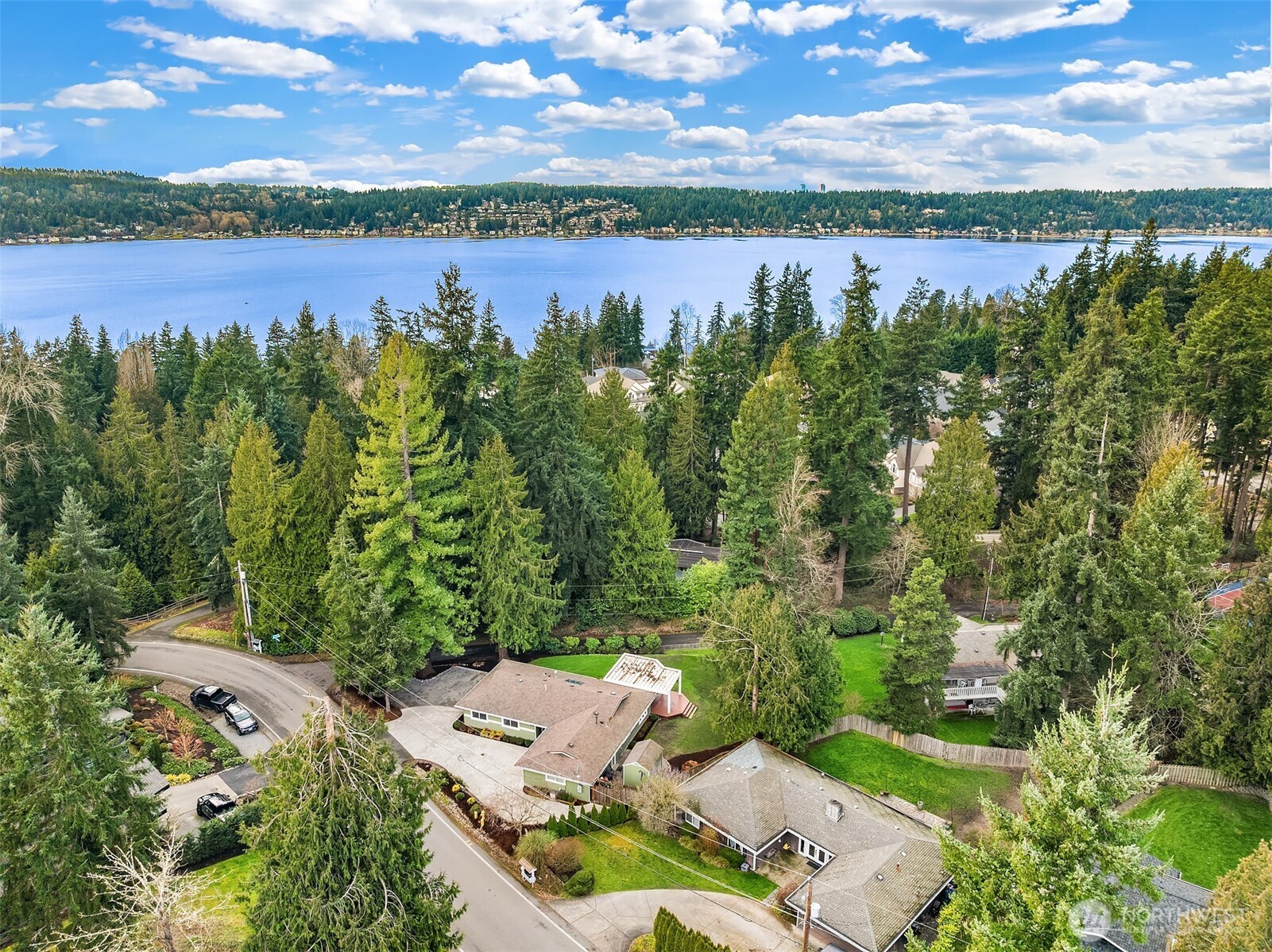 Sammamish, Washington, 98075, United States, 3 Bedrooms Bedrooms, ,2 BathroomsBathrooms,Residential,Active,2030564