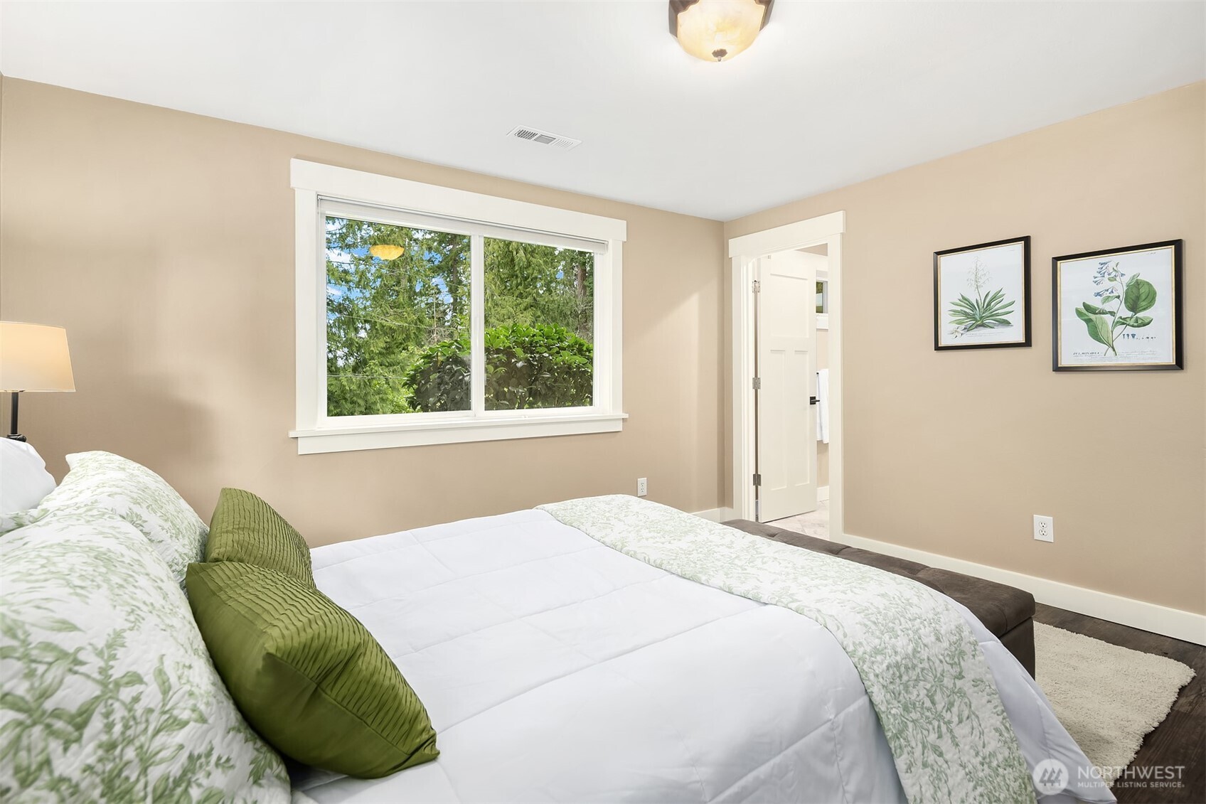 Sammamish, Washington, 98075, United States, 3 Bedrooms Bedrooms, ,2 BathroomsBathrooms,Residential,Active,2030564