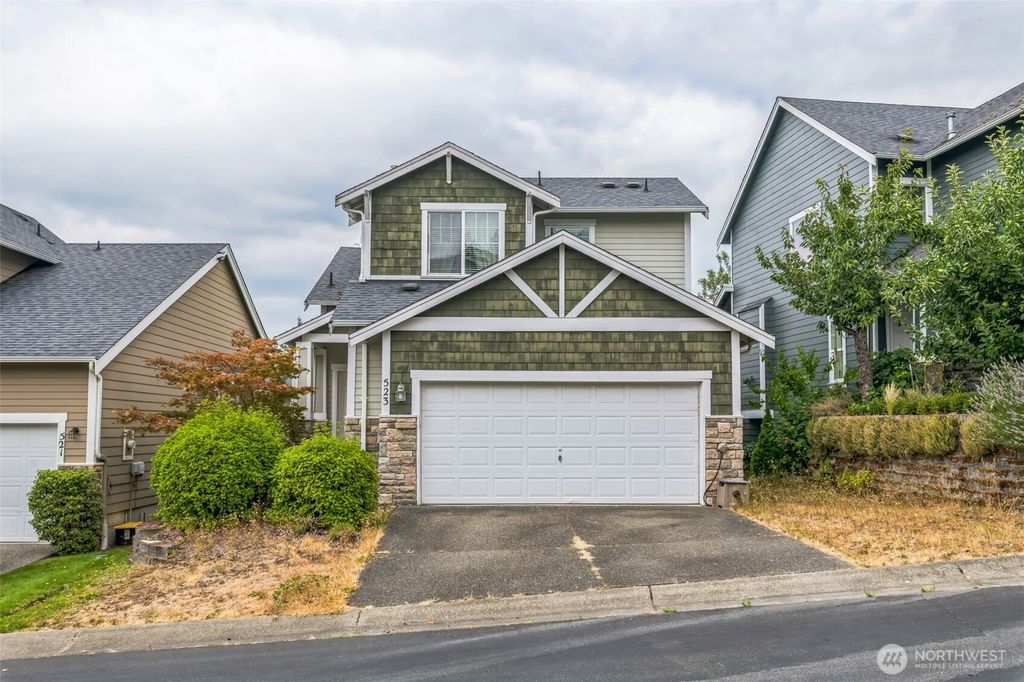 Photo of 523 50th Street SE, Auburn, WA 98092 (MLS # 2418879)