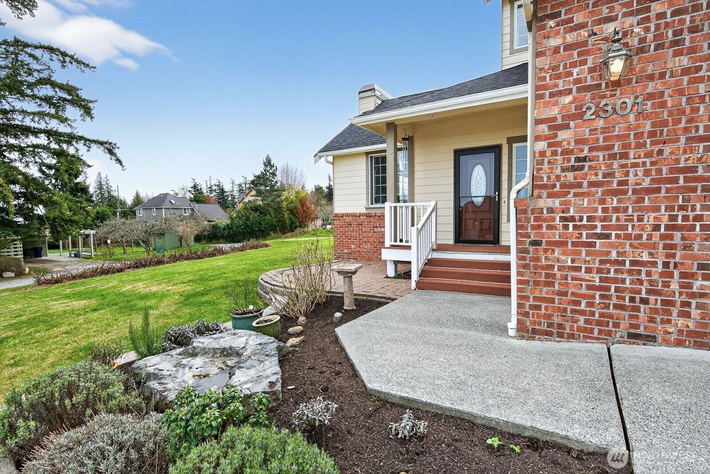 Photo of 2301 23rd Street, Anacortes, WA 98221 (MLS # 2519511)