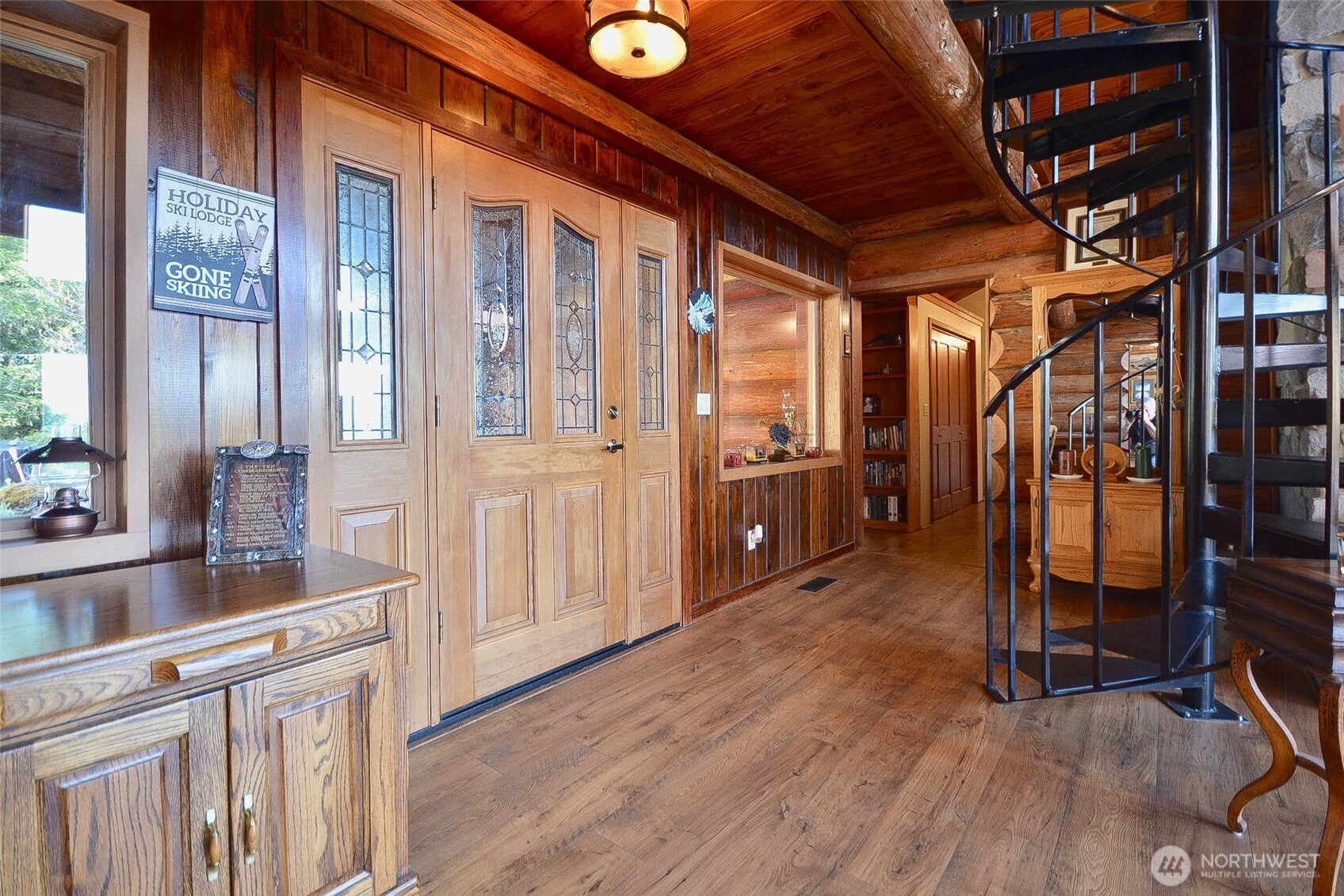 46711 Mountain Hwy E