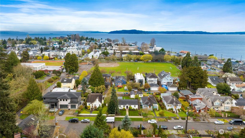 Photo of 2735 57th Avenue SW, Seattle, WA 98116 (MLS # 2215426)