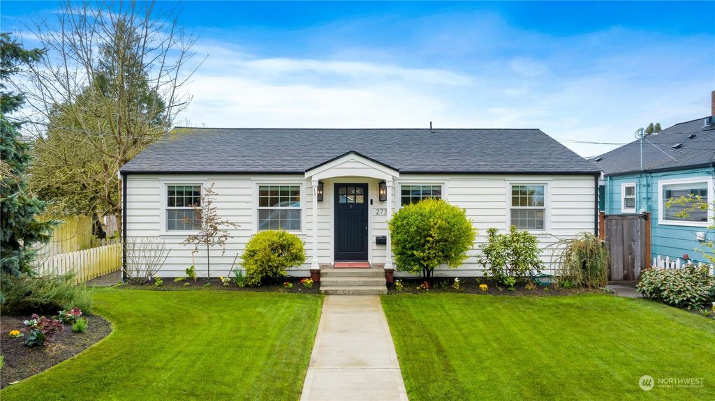 Photo of 2735 57th Avenue SW, Seattle, WA 98116 (MLS # 2215426)