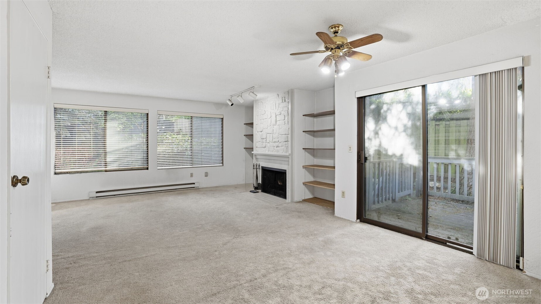 1850 Grant Avenue S D5