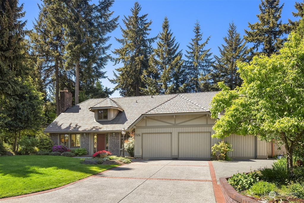 Photo of 7435 86th Avenue SE, Mercer Island, WA 98040 (MLS # 2235521)