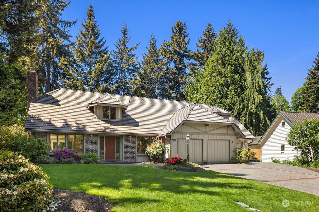 Photo of 7435 86th Avenue SE, Mercer Island, WA 98040 (MLS # 2235521)