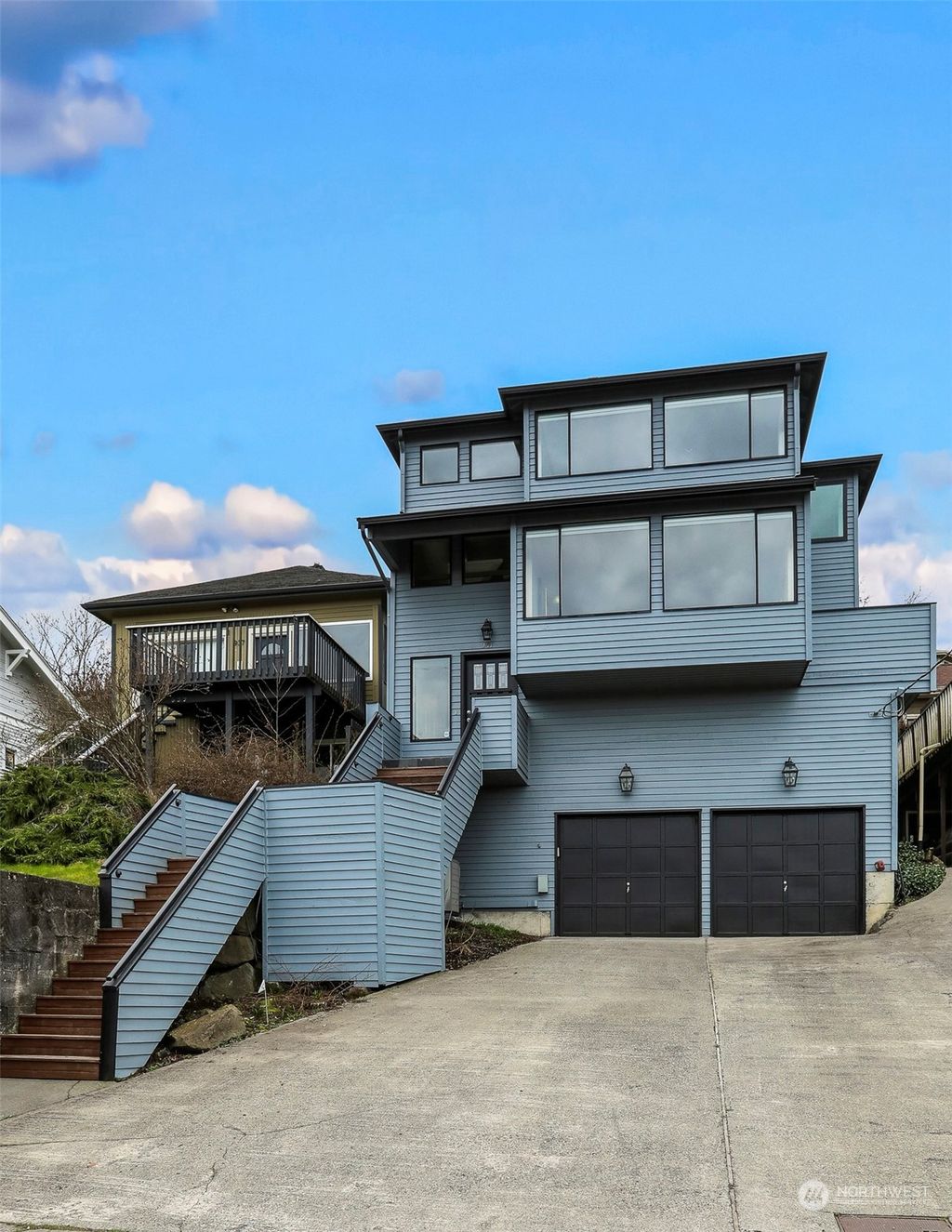 Photo of 941 W Emerson Street, Seattle, WA 98119 (MLS # 2199631)