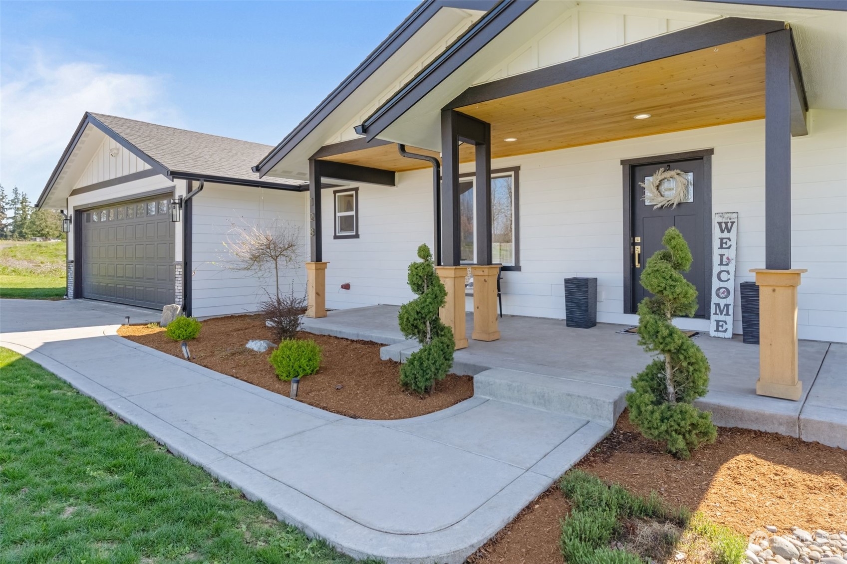 128 Redwood Lane