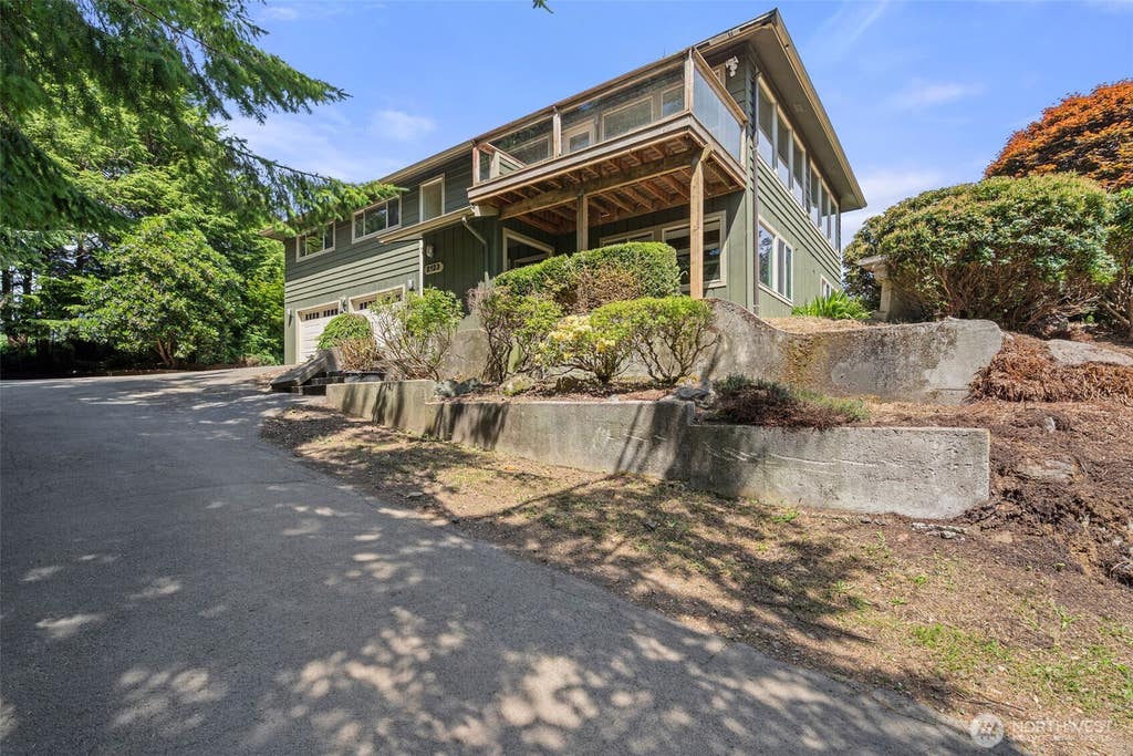 Photo of 2123 Wecoma Place, Ilwaco, WA 98624 (MLS # 2540774)