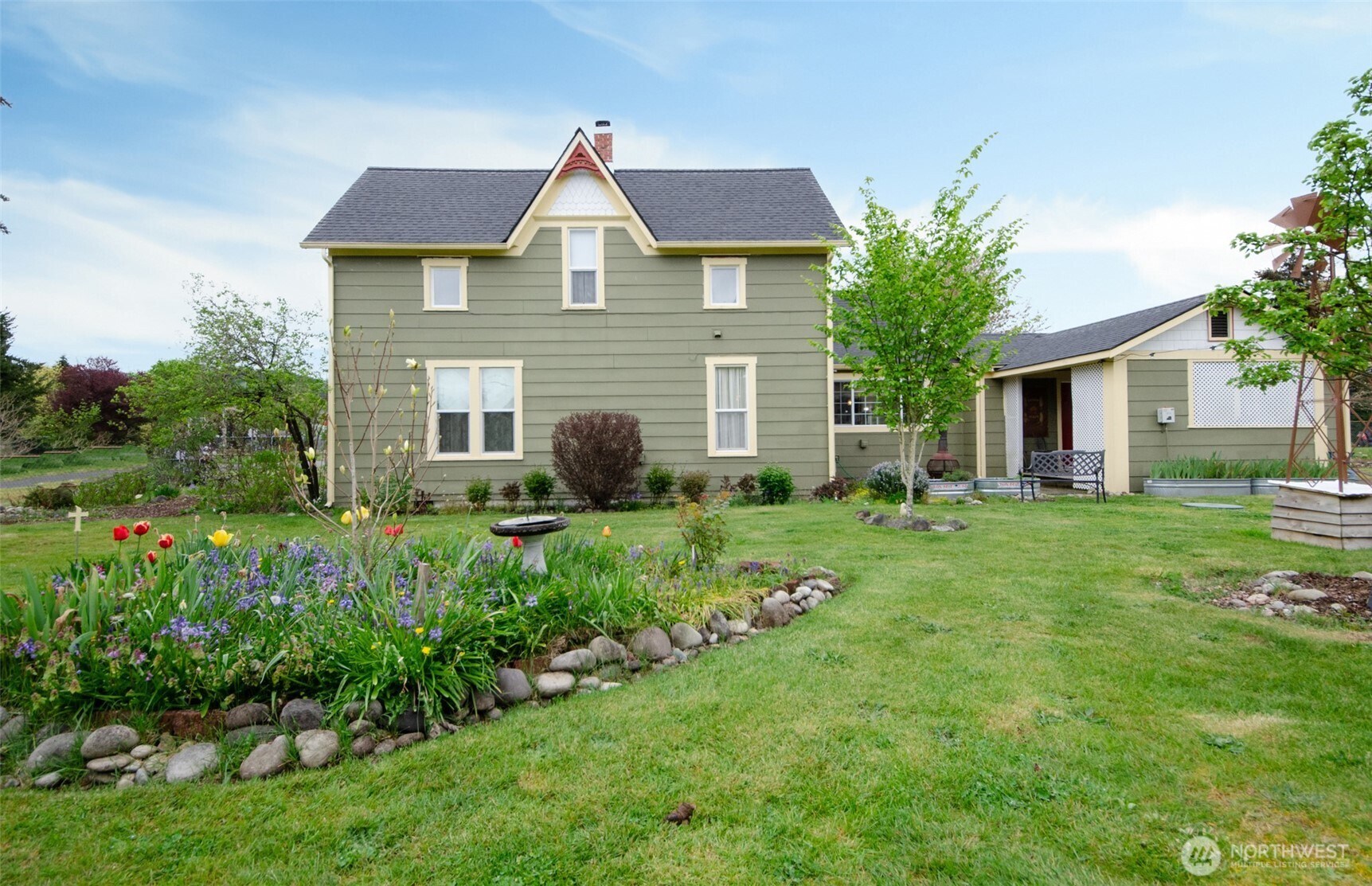 204 W Harris Avenue