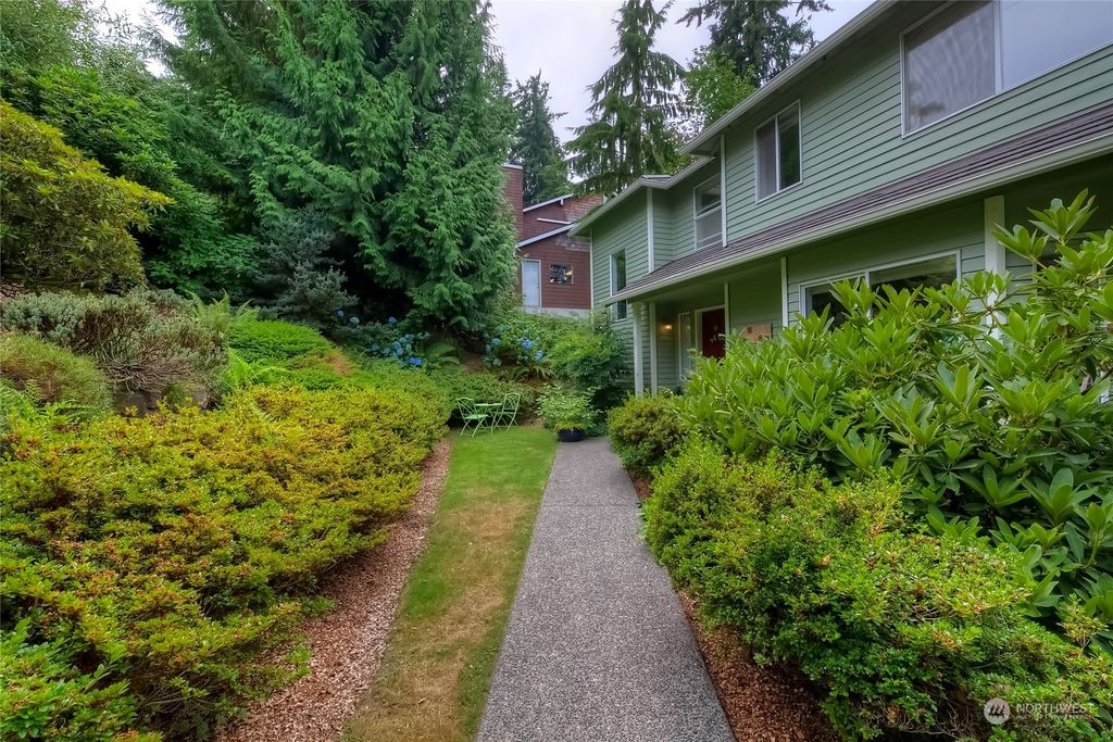 Photo of 11708 Clearview Drive, Edmonds, WA 98026 (MLS # 2272710)