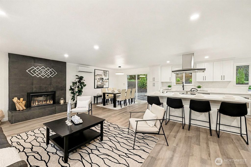 Photo of 27832 SE 196th Place, Maple Valley, WA 98038 (MLS # 2463368)