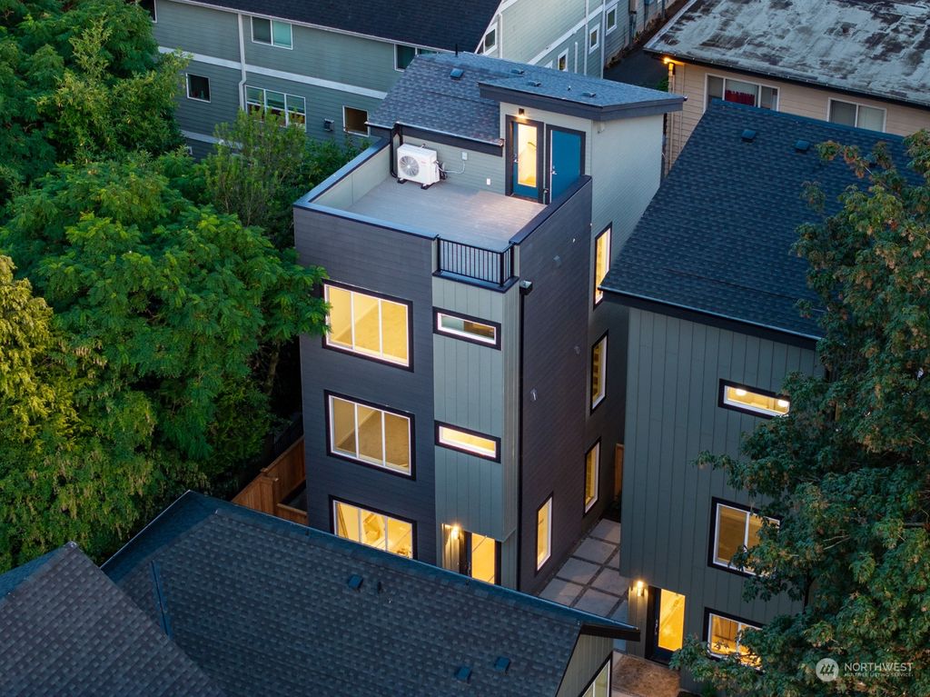 Photo of 113 N 105th Street, Seattle, WA 98133 (MLS # 2293050)