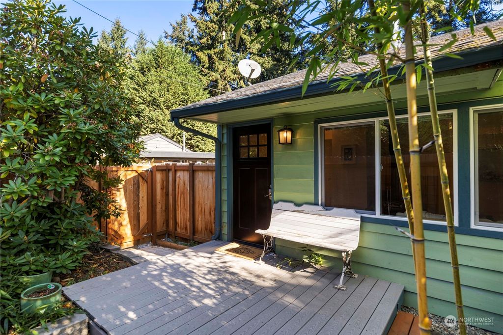 Photo of 24233 Firdale Avenue, Edmonds, WA 98020 (MLS # 2001321)