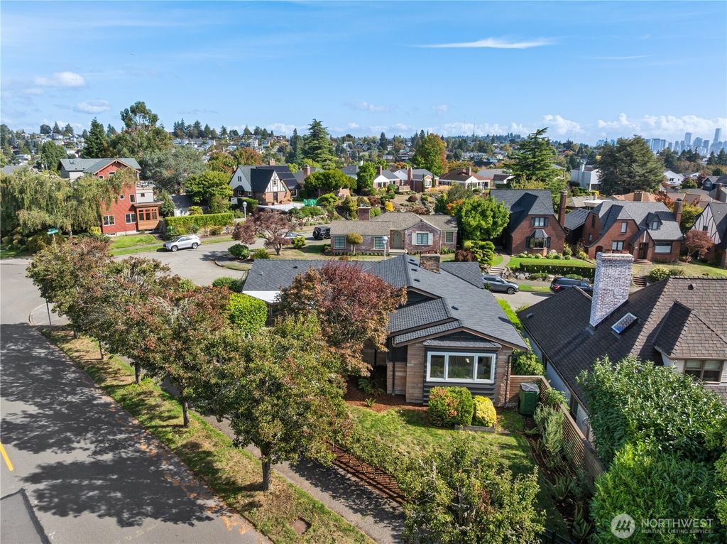 Photo of 2236 Viewmont Way W, Seattle, WA 98199 (MLS # 2444997)