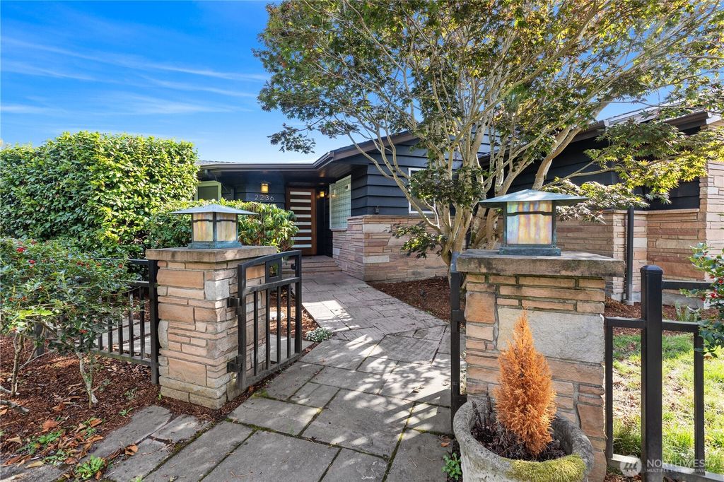 Photo of 2236 Viewmont Way W, Seattle, WA 98199 (MLS # 2444997)