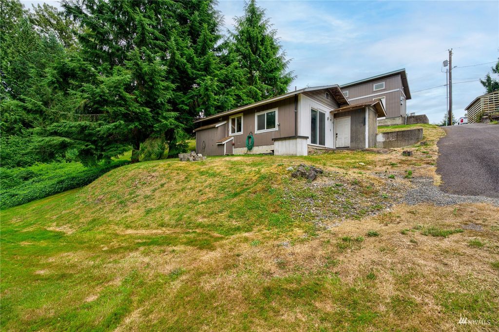 Photo of 16529 Stilly Way NE, Arlington, WA 98223 (MLS # 1979908)