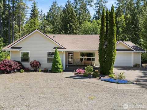 Photo of 101 N Fairway Drive E, Hoodsport, WA 98548 (MLS # 2527572)