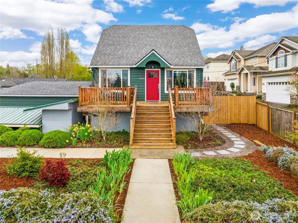 Photo of 2208 Smithers Avenue S, Renton, WA 98055 (MLS # 2507741)