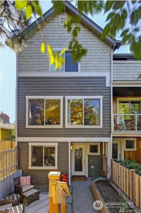 Photo of 4433 44th Ave Ave SW #C, Seattle, WA 98116 (MLS # 2487592)