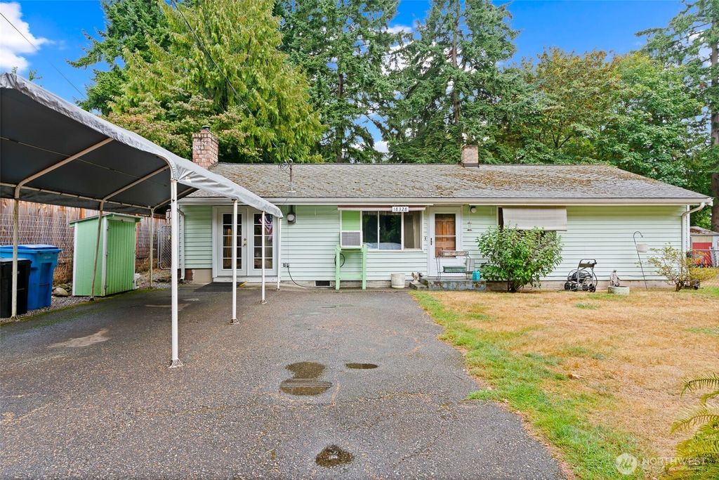 Photo of 18328 Ashworth Avenue N, Shoreline, WA 98133 (MLS # 2437226)