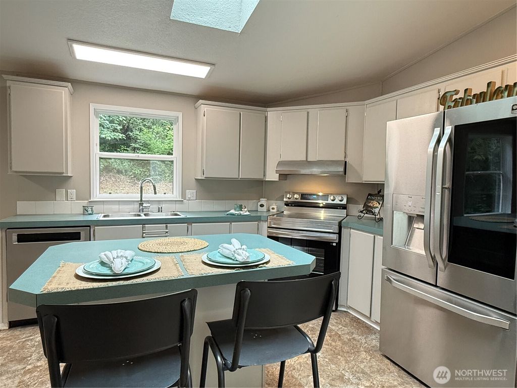 Photo of 7616 Vernon Road SE, Lake Stevens, WA 98258 (MLS # 2557112)