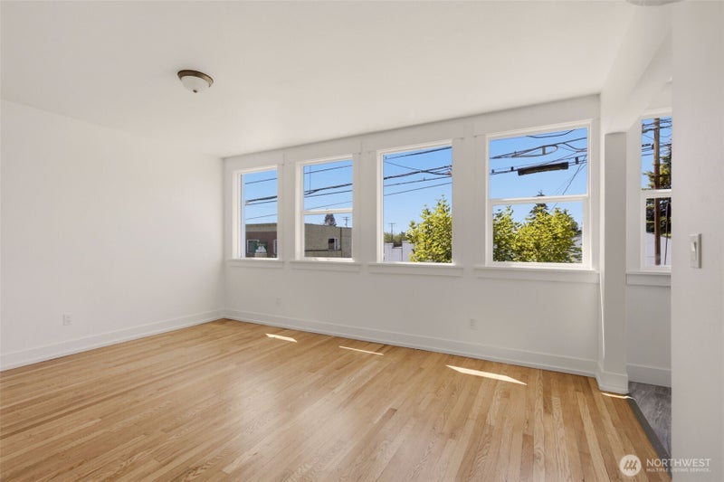 5435 S M Street 201