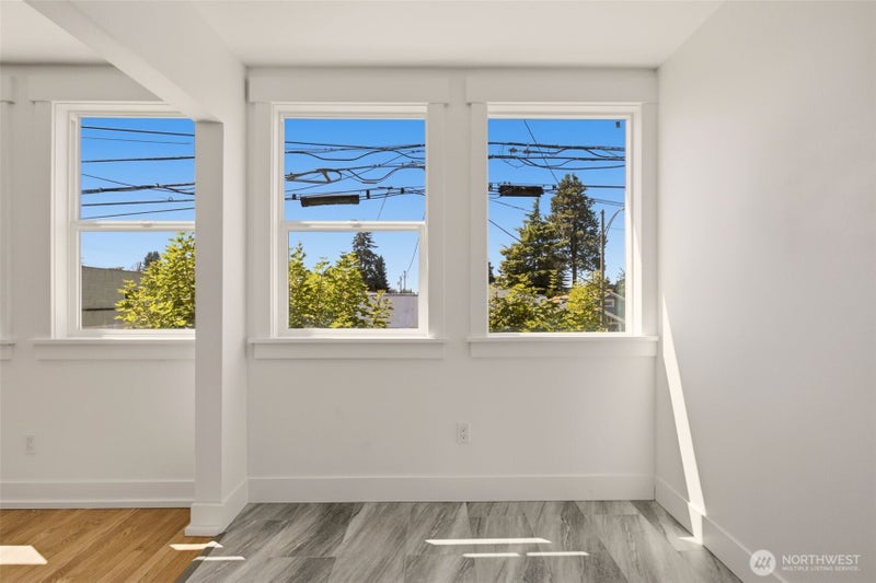 5435 S M Street 201