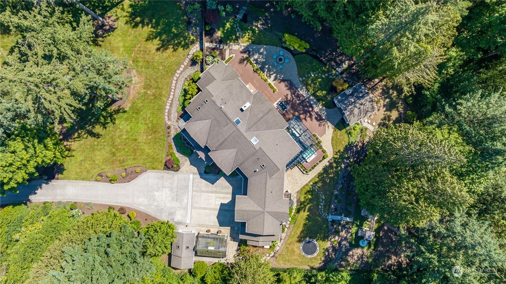 Photo of 7109 259th Place NE, Redmond, WA 98053 (MLS # 2195382)