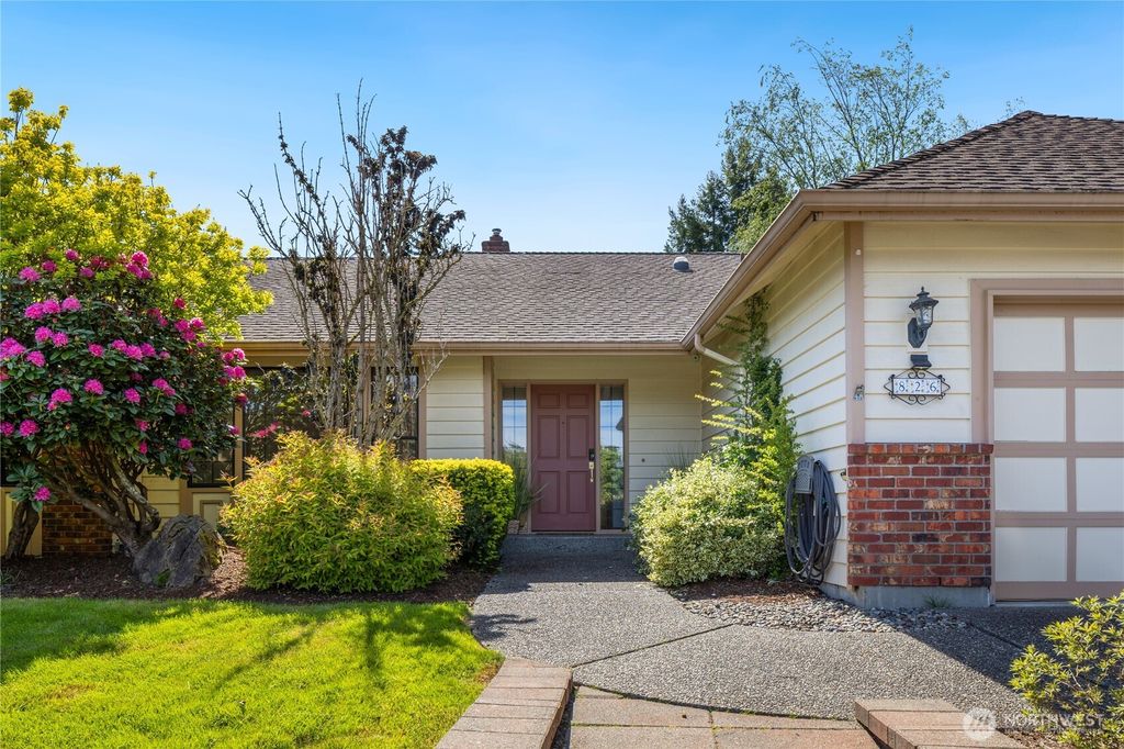 Photo of 826 169th Place SW, Lynnwood, WA 98037 (MLS # 2523363)