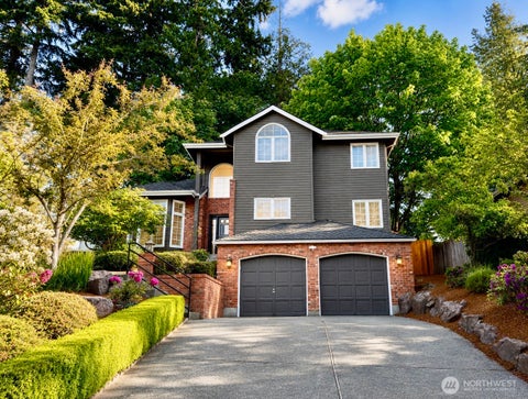 Photo of 1010 106th Avenue SE, Bellevue, WA 98004 (MLS # 2541347)