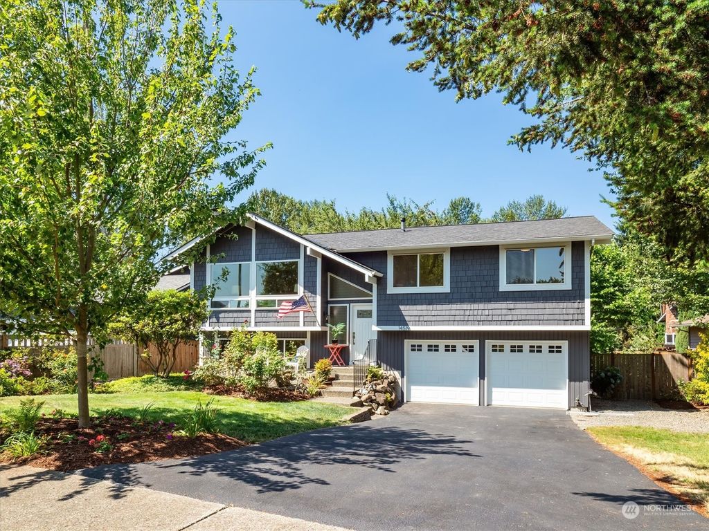Photo of 14519 78th Place NE, Kenmore, WA 98028 (MLS # 2273201)