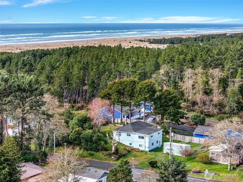 Photo of 1207 229th Place, Ocean Park, WA 98640 (MLS # 2496769)