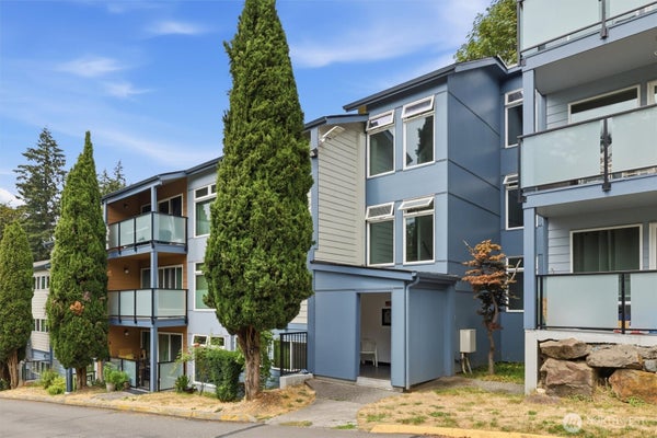 15142 65TH AVE S APT 313, TUKWILA, WA 98188 - Image a1998cc1ea8604c4e0631f76e8db38ba/2536626342