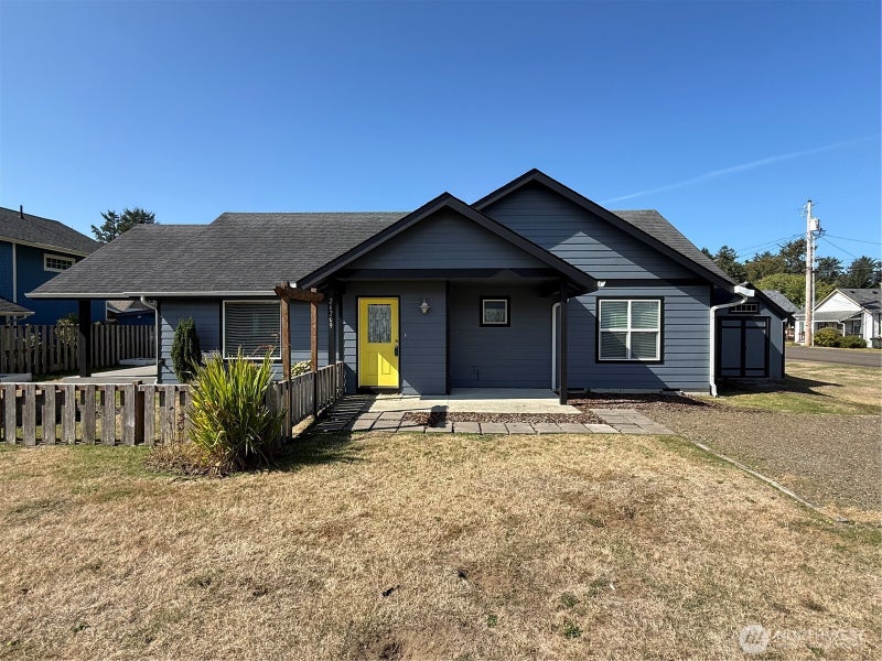 26209 N Place