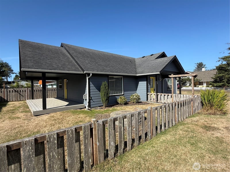 26209 N Place