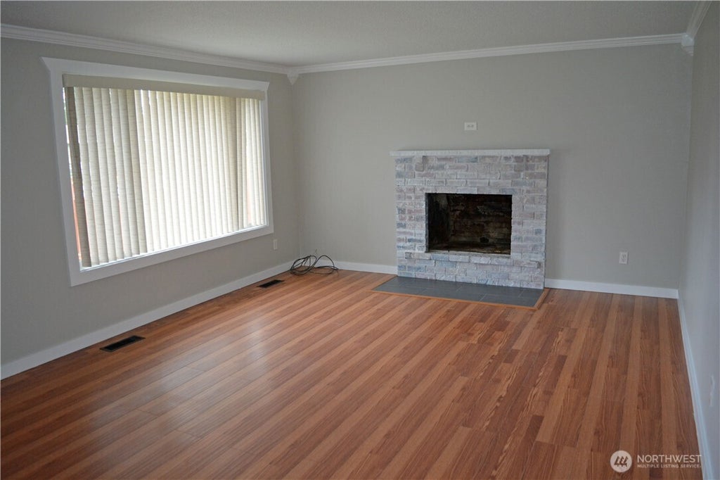Photo of 1613 S Winnifred Street, Tacoma, WA 98465 (MLS # 2569967)